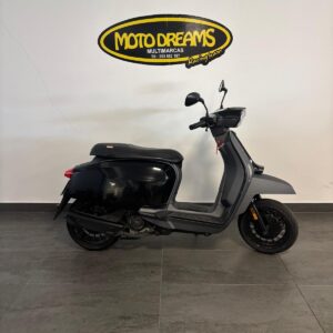 Lambretta V125 Special | 2019 | Apenas 1.866 km | 2.650€