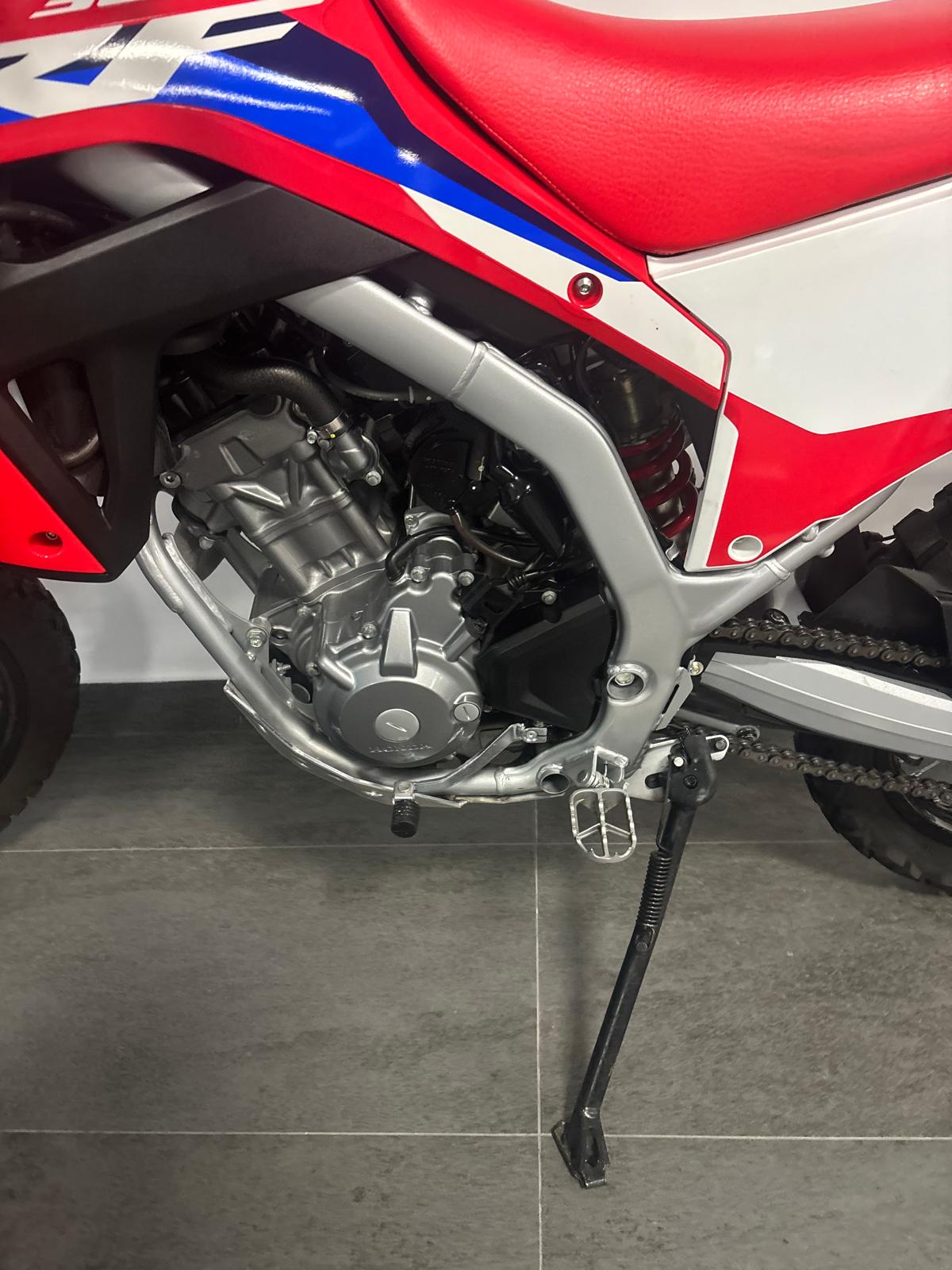 Honda CRF 300L – 2022 | 10.000 km | Muitos Extras - Image 10